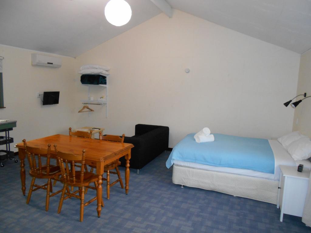Chalets On Stoneville Редклиф Екстериор снимка