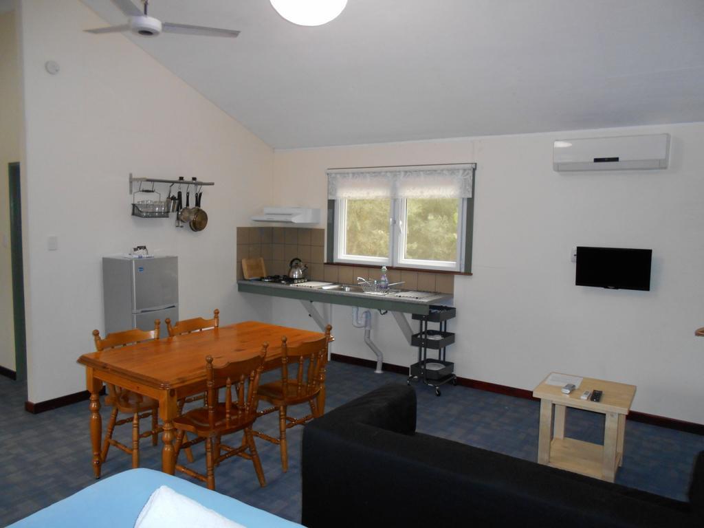 Chalets On Stoneville Редклиф Екстериор снимка